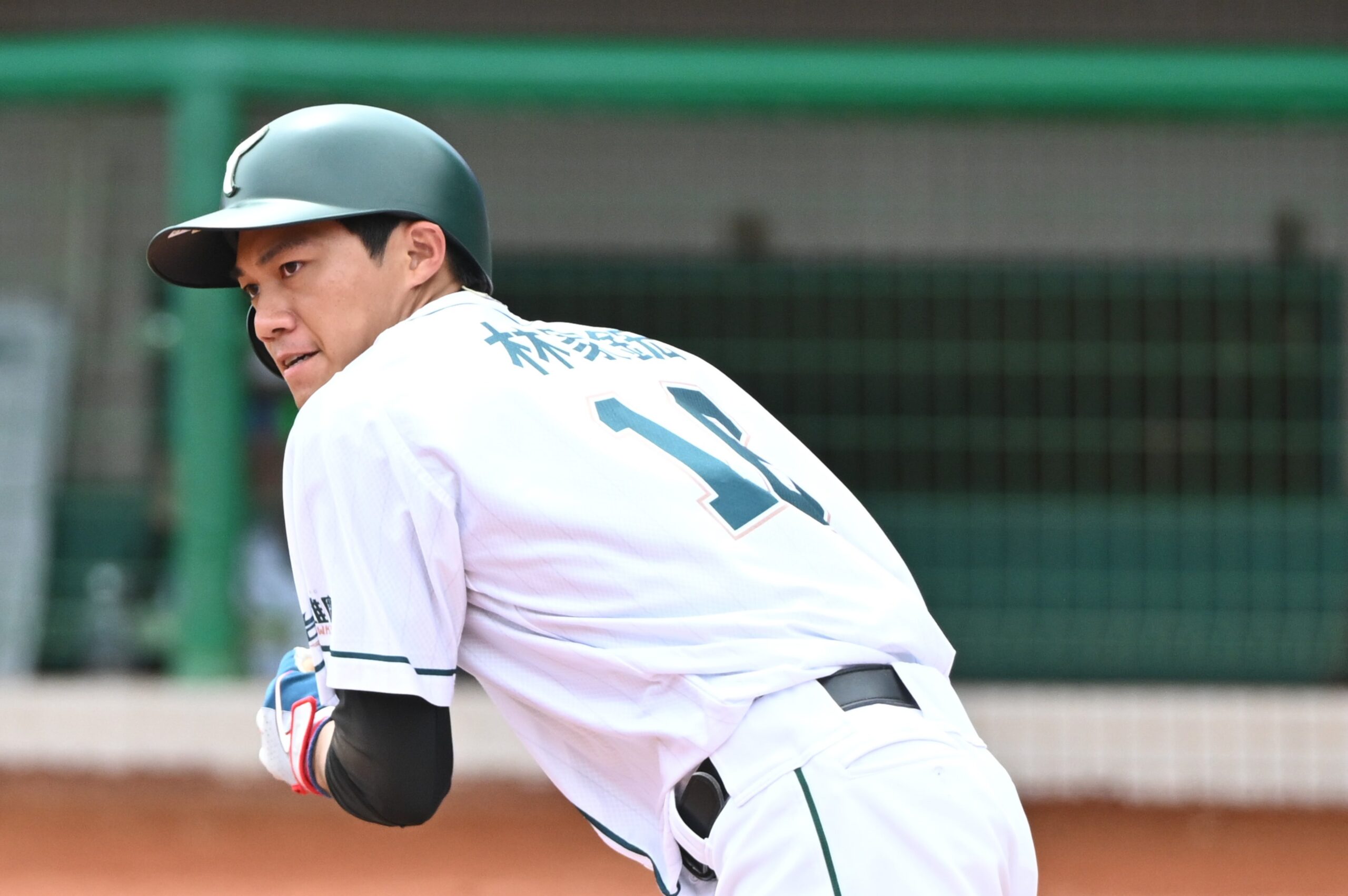 Read more about the article 林家鋐繳3安猛打賞 台鋼雄鷹勇奪6連勝