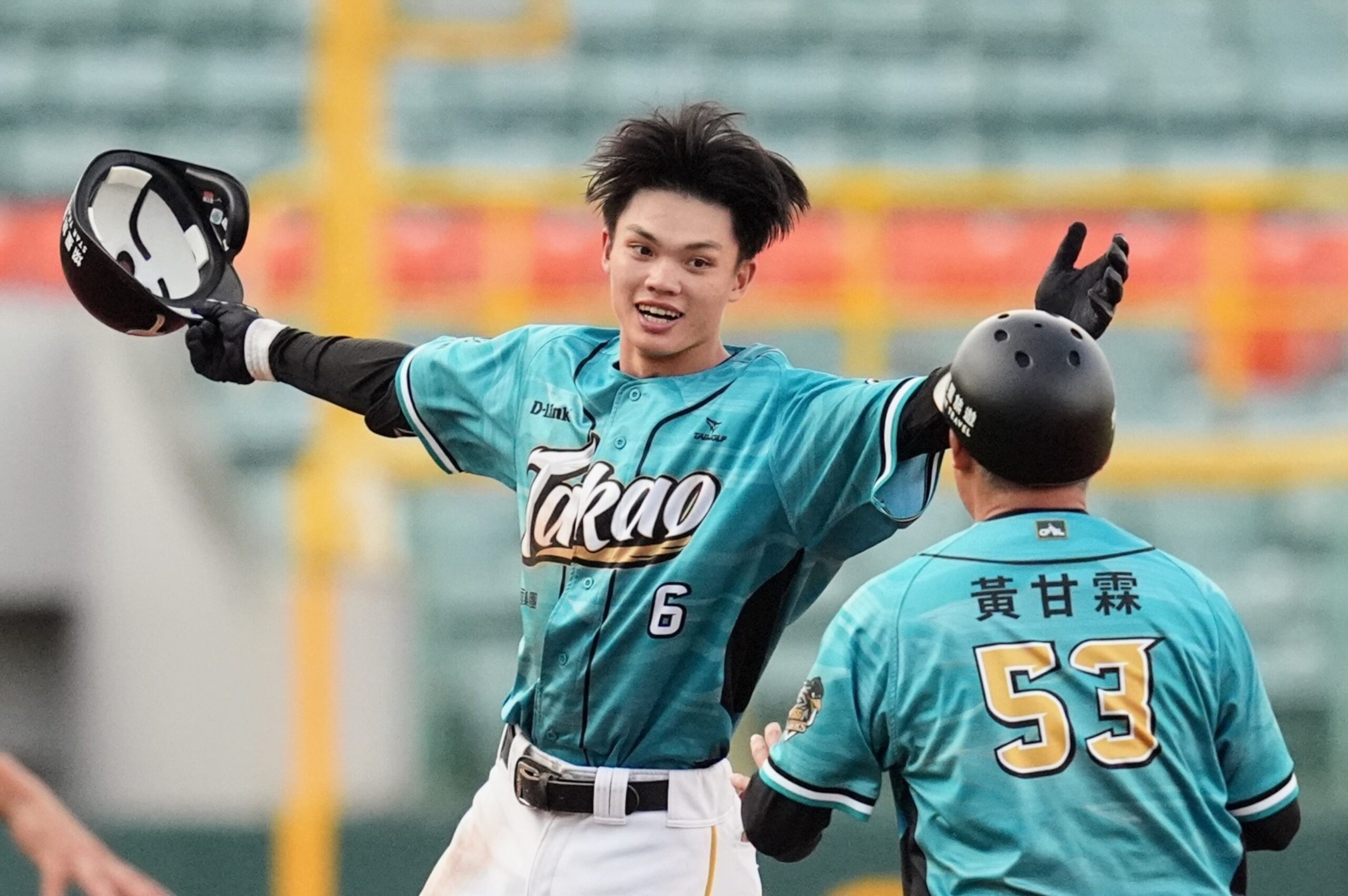 Read more about the article 王博玄敲再見安 台鋼雄鷹延長賽4：3擊退味全龍