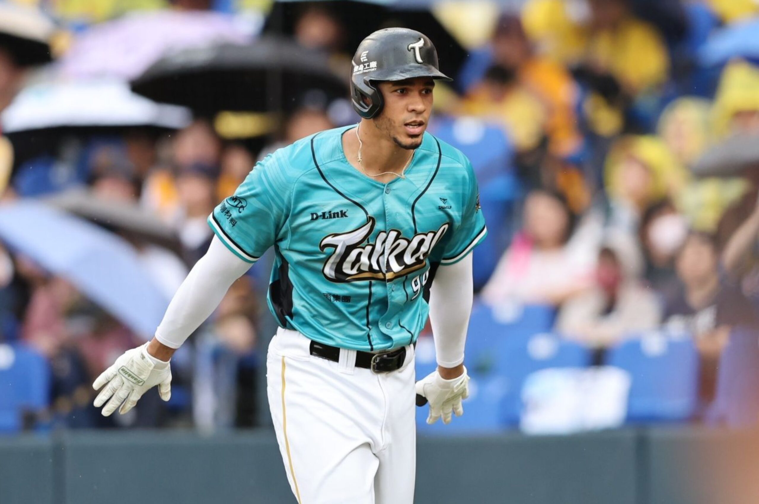 Read more about the article 個人本季第23轟 魔鷹炸兩分砲使出忍者跑